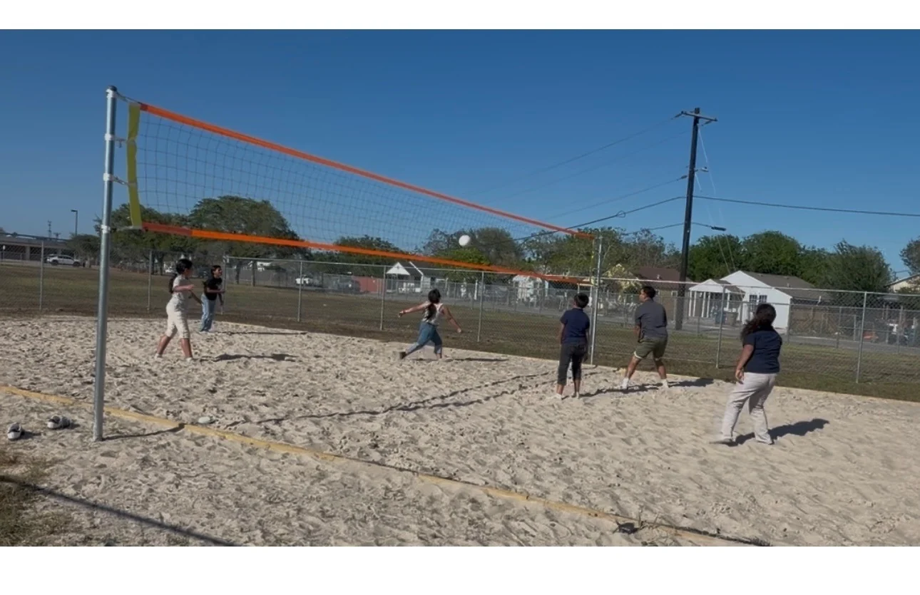 Charity League of Corpus Christi supporting West Side Helping Hand, photo 4